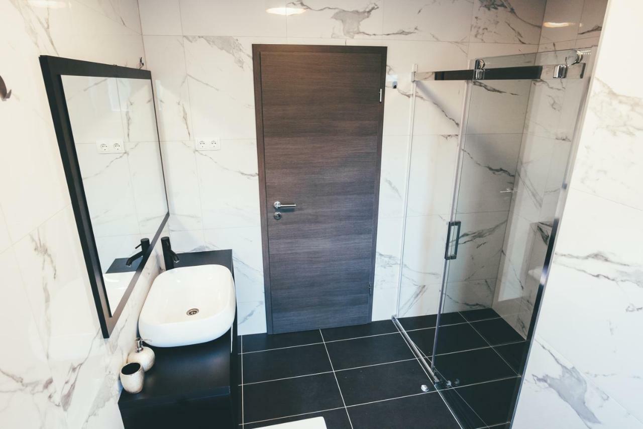 Apartments Js Bibinje Eksteriør billede